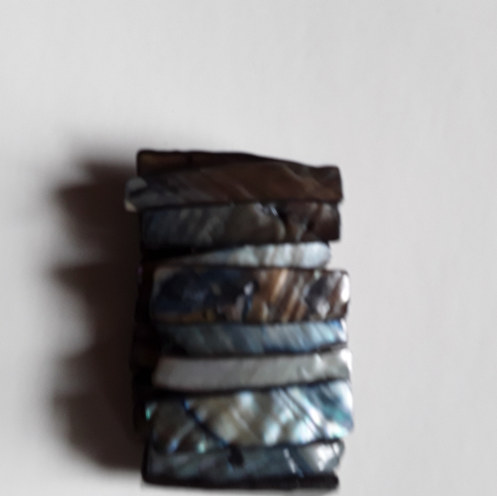 3 - Stretch Shell Bracelets - Picture 9 of 9